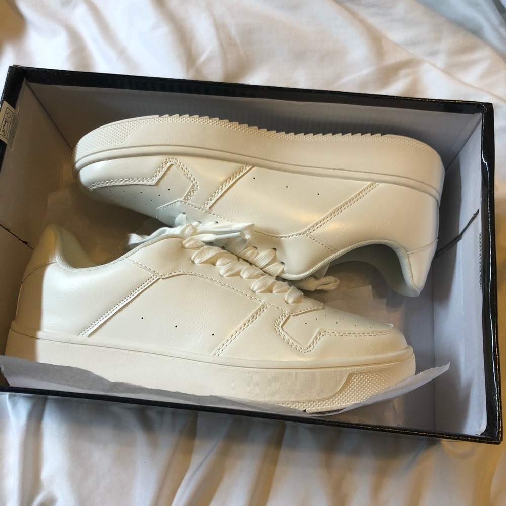 PrettyLittleThing white sneakers